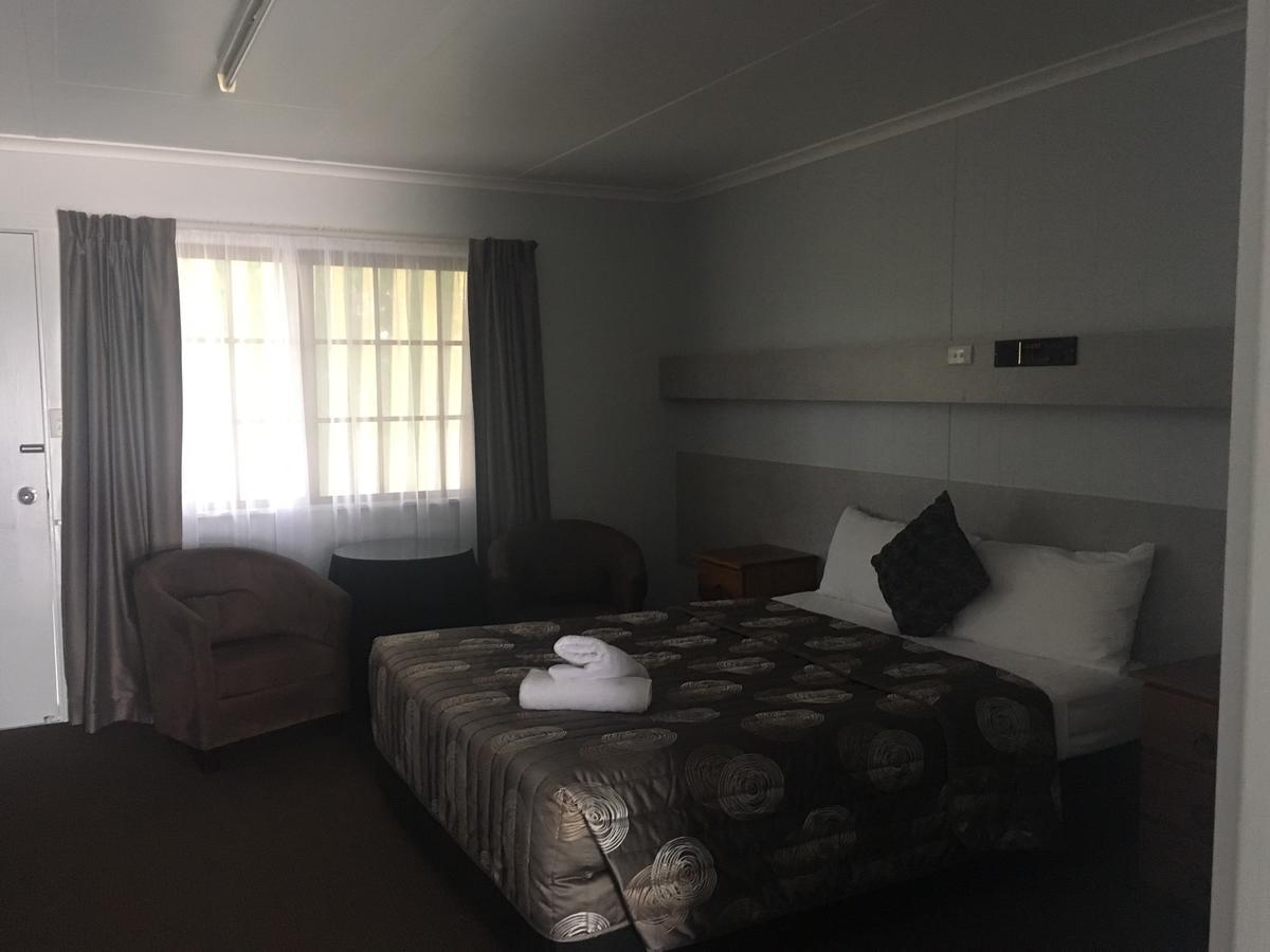 True Blue Motor Inn Rockhampton Ngoại thất bức ảnh