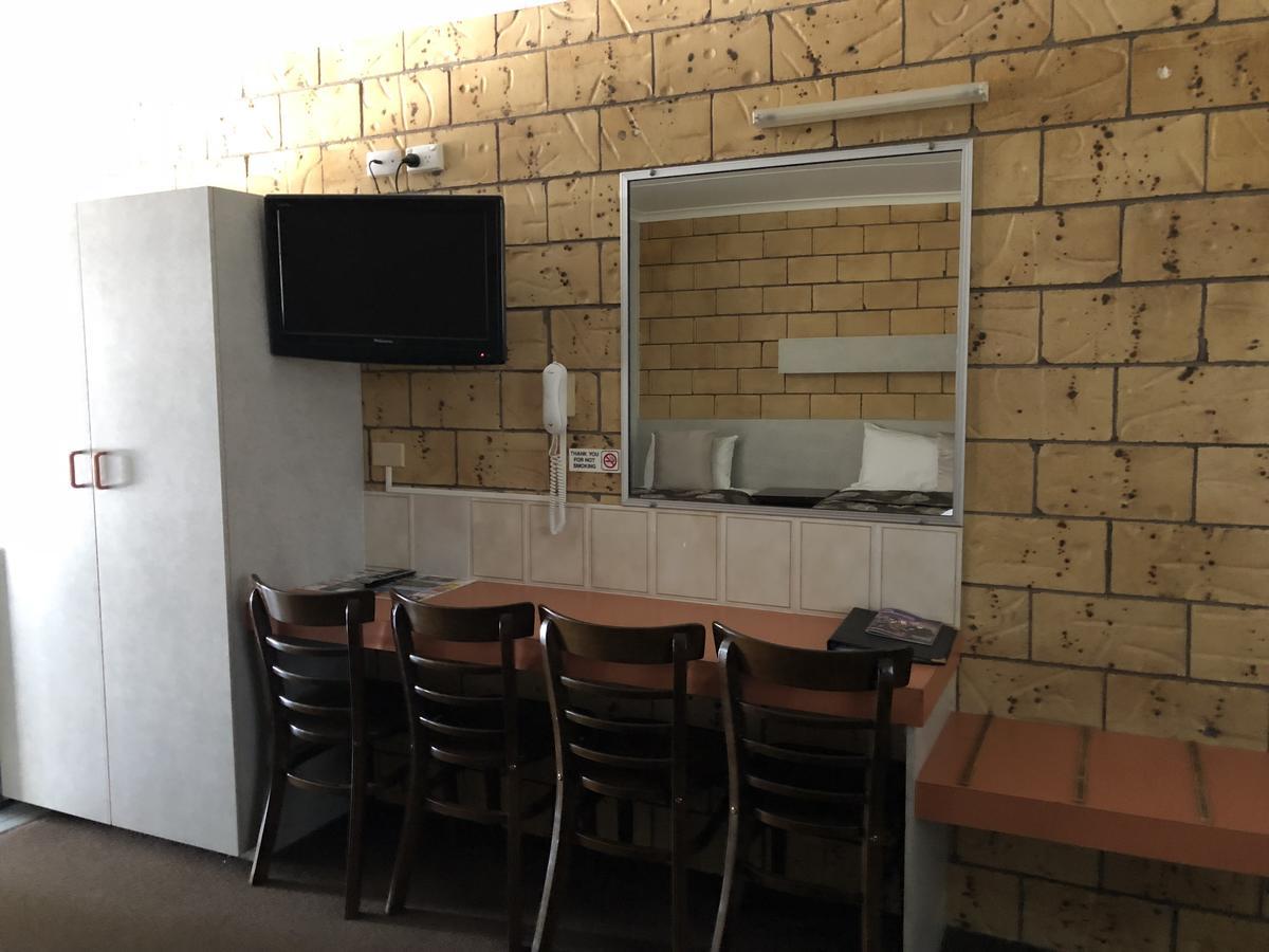True Blue Motor Inn Rockhampton Ngoại thất bức ảnh