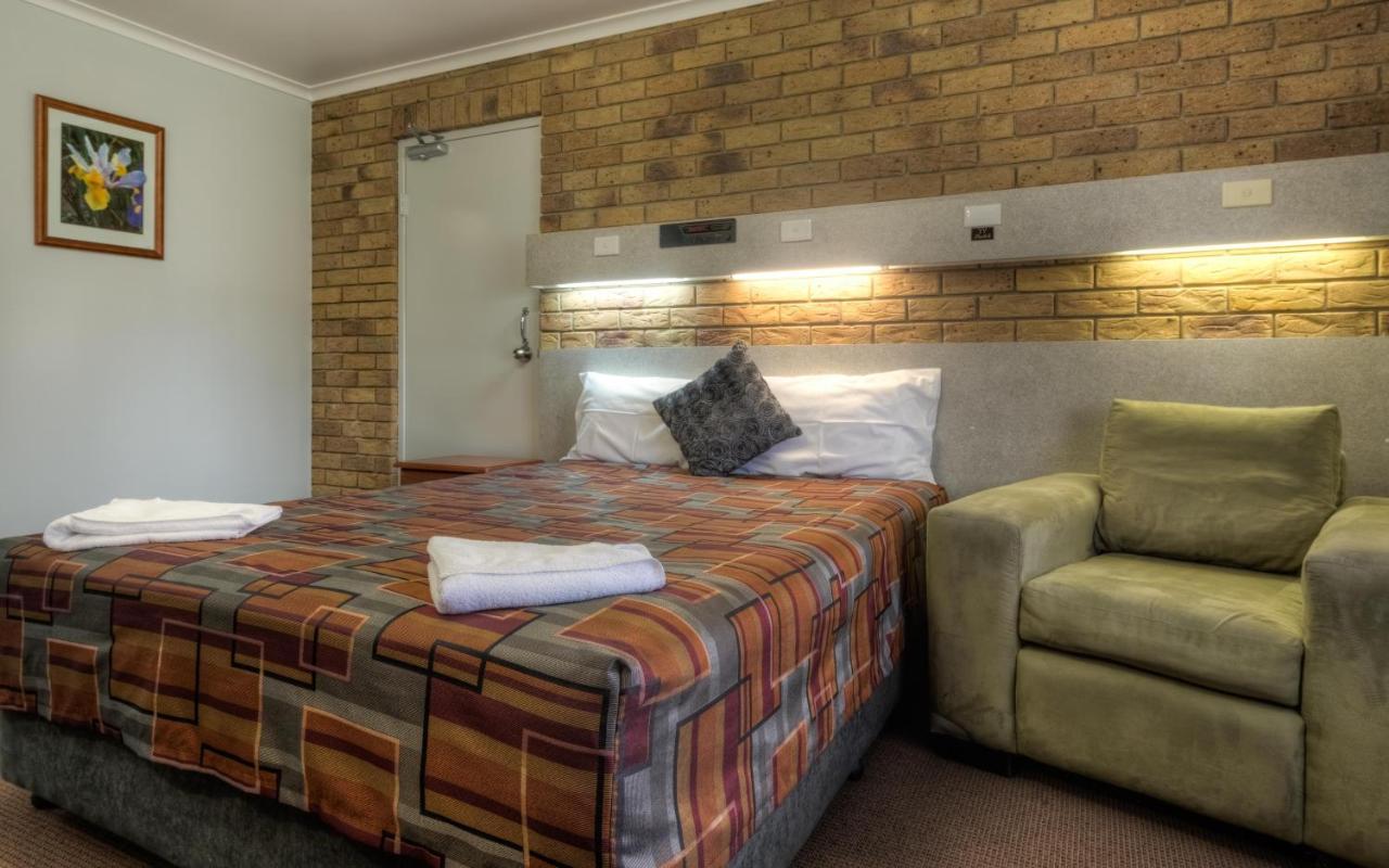 True Blue Motor Inn Rockhampton Ngoại thất bức ảnh